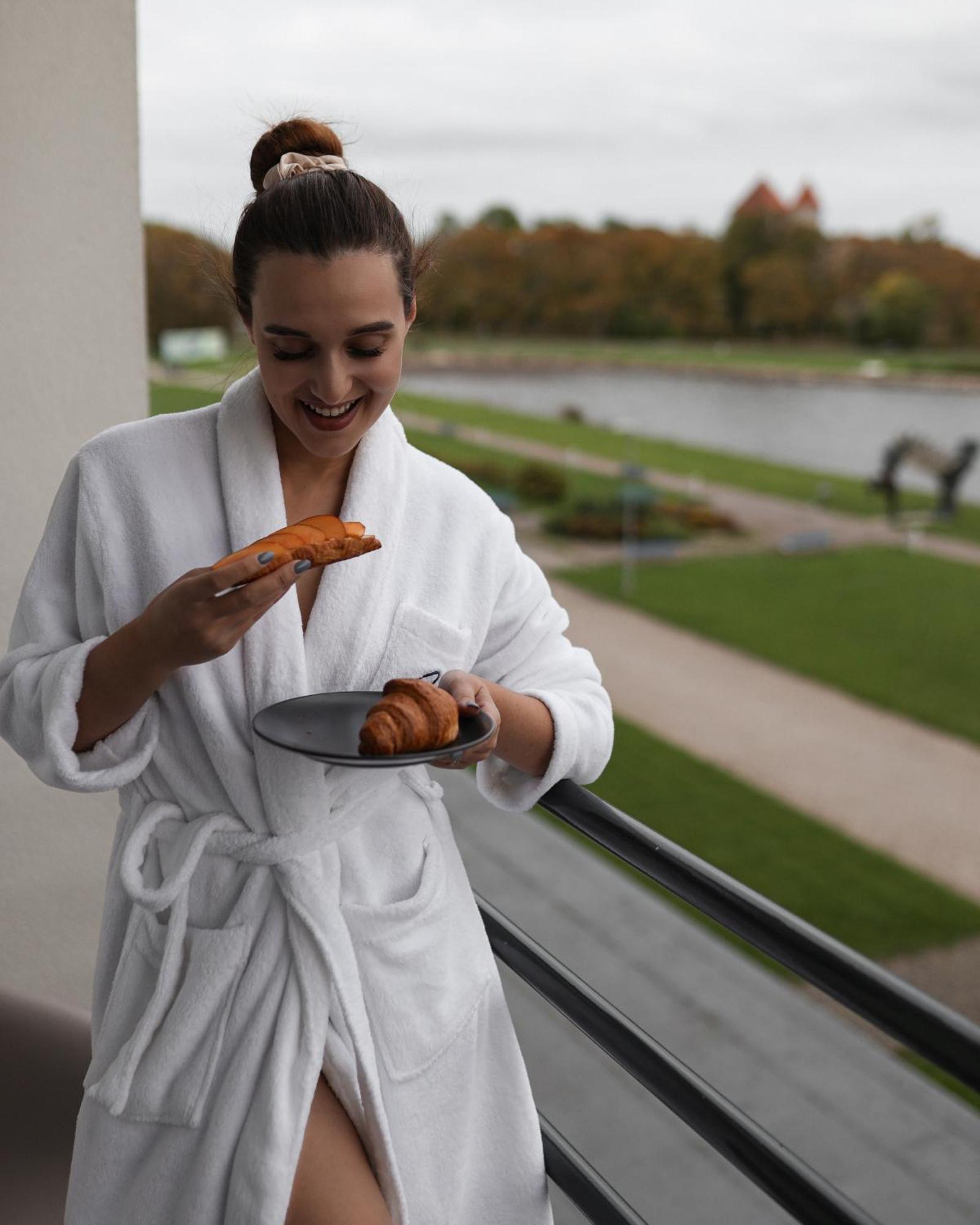 Oe Seaside Suites & Spa Kuressaare Exteriör bild