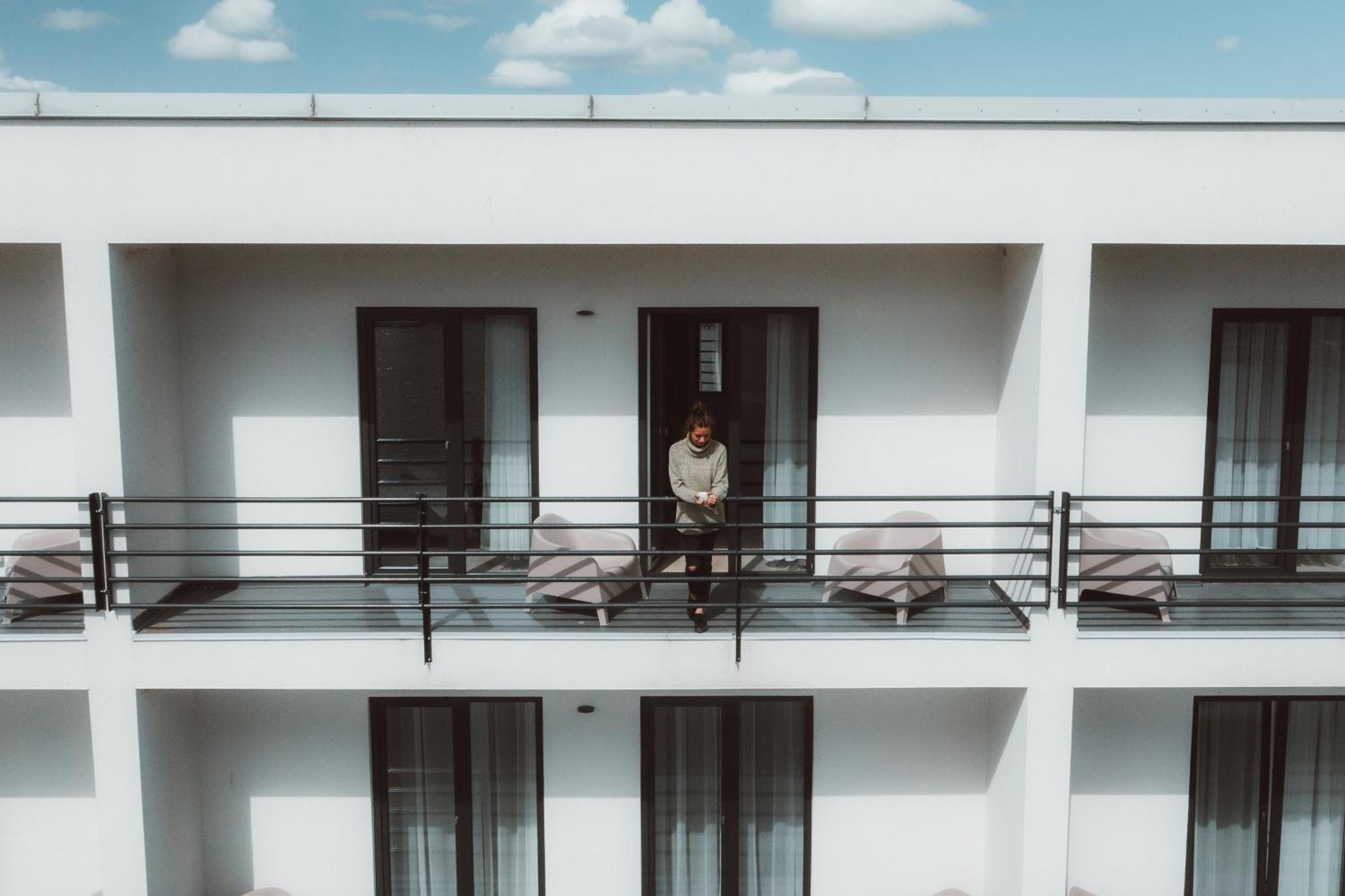 Oe Seaside Suites & Spa Kuressaare Exteriör bild