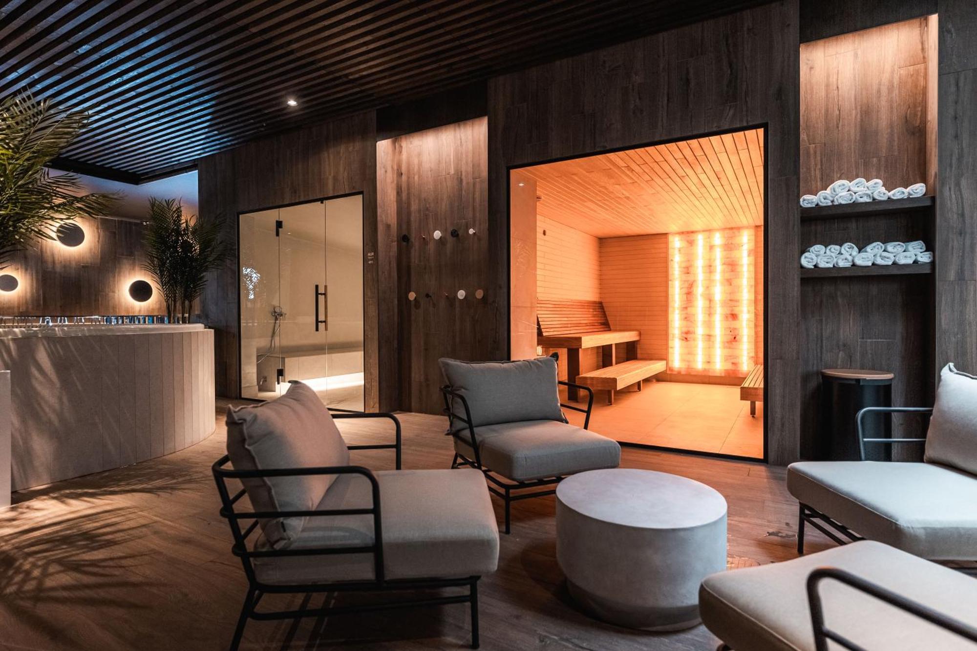 Oe Seaside Suites & Spa Kuressaare Exteriör bild