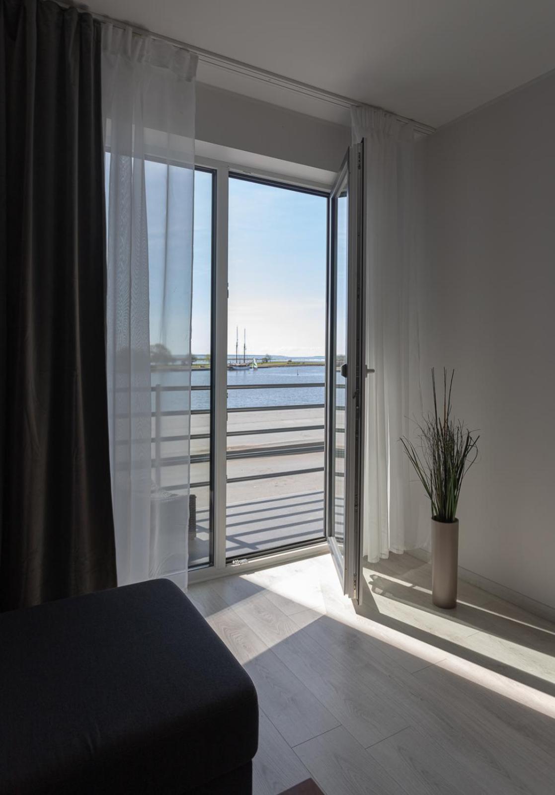 Oe Seaside Suites & Spa Kuressaare Rum bild