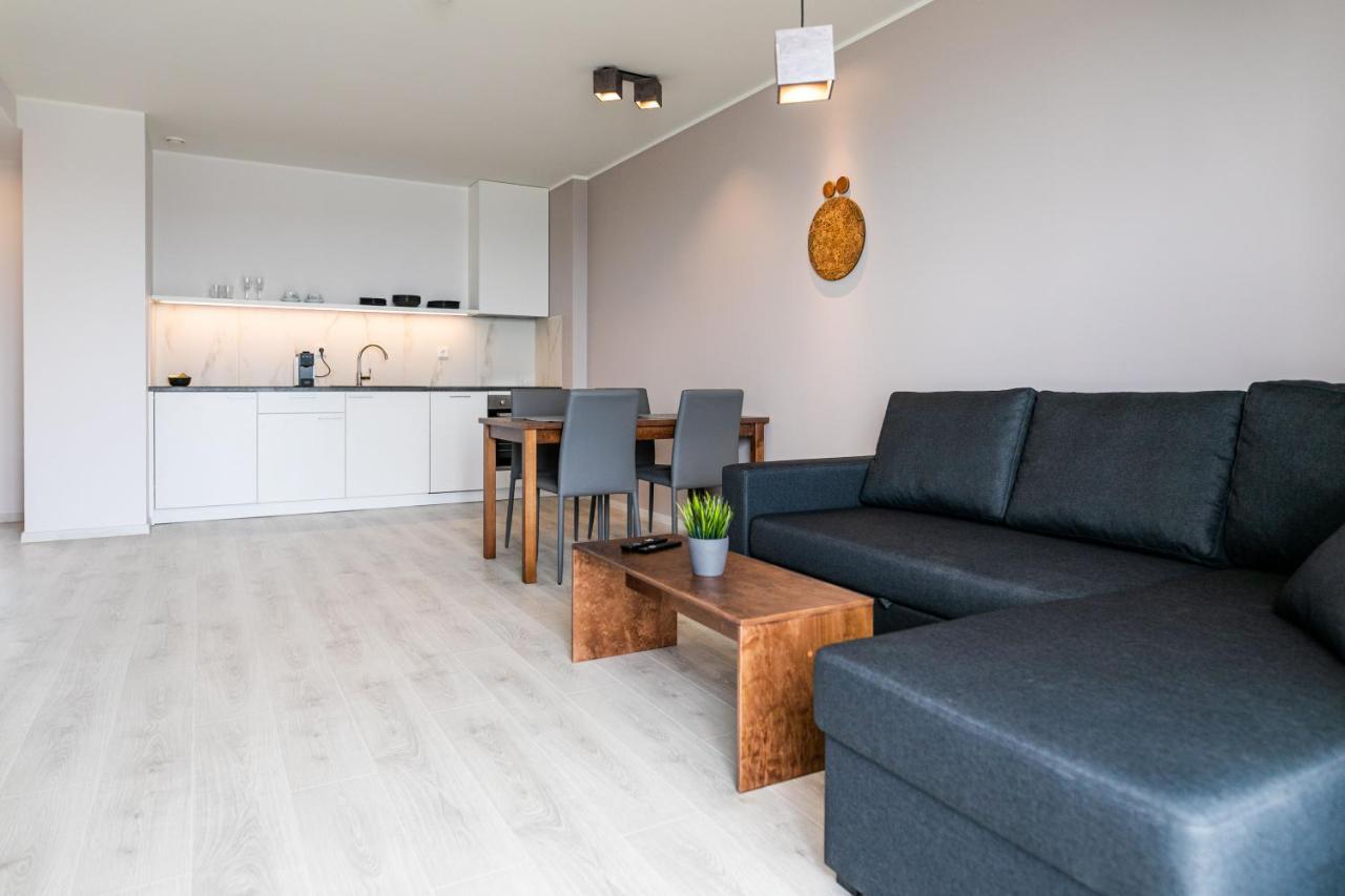 Oe Seaside Suites & Spa Kuressaare Exteriör bild